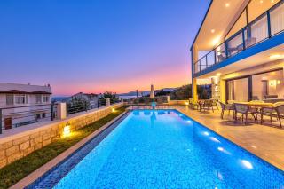 Upstate Demre Luxurious Villa - Demre - 9