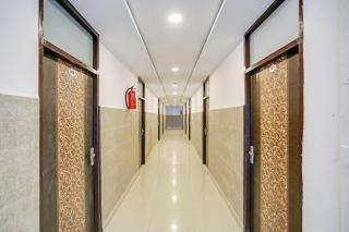 Hotel O Golden Stone - Ghaziabad - 8