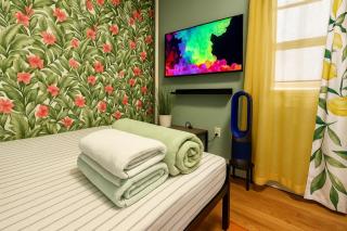 Tropical Comfort Room in Harlem Cozy Stay with Snacks & Style - New York - 6