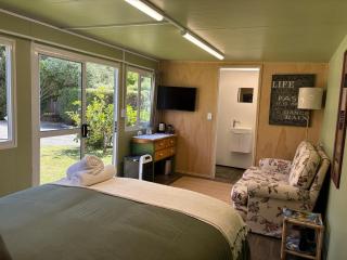 Jen's Oasis - Paraparaumu - 7