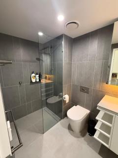 2B-1BR-1Car-Courtyard-CBD-Shops - 5