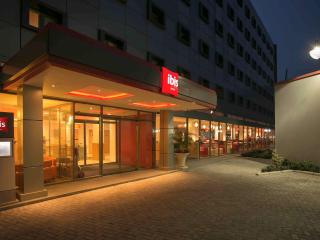 Ibis Lagos Ikeja - Ikeja - 9