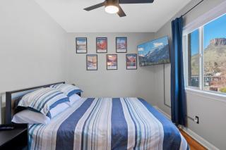 10 min to Red Rocks KING BED Bike Storage DT Golden - 2