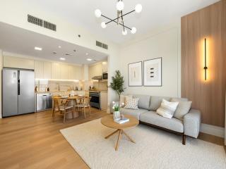 The Town Square Suite Luxury 2BR Near Qudra Lake - 4