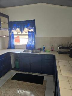 Bagatelle Terrace - Saint James - 8