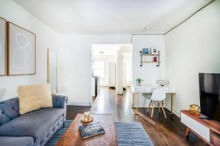 39-3 Newly renovated 3 BR Prime midtown sleeps 6 - New York - 6