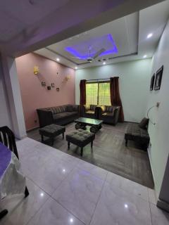 The Home Sweet Home - Karatschi - 8