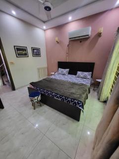 The Home Sweet Home - Karatschi - 0