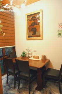 Family World Transhotel: Mishaela Room - Baguio - 6