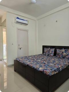 Luxurious 2BHK Villa in Vrindavan - - 6