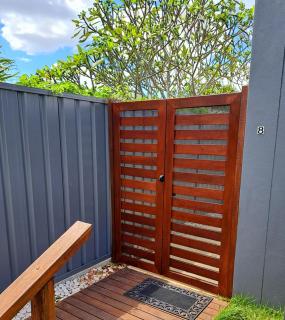 Pablos Retreat - Brisbane - 7