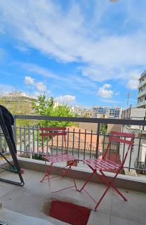 Bright, airy apartment by the metro - Atenas - 0