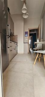 Bright, airy apartment by the metro - Atenas - 1