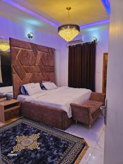 Light&shine Apartment - Ikota - 5