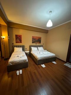 Mb king hotel - Gjirokastër - 4