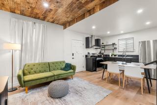 Perfect 2BR Near Universal Studios By Poshguest - San Fernando - 0