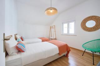Central Stay, 10 Min to Beach, By TimeCooler - Setúbal - 4
