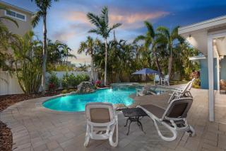 yyPalms By The Bay - 7