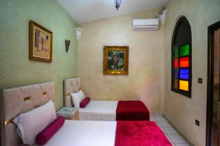 Riad zineb privé trois étage trois piscines et jacuzzi - 8