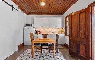 Rockleigh escape - - 2