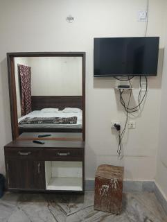 Hotel kanishka - 1