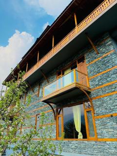 The Shaurn Hotel & Resort - 8