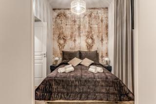 Boutique Quartieri Spagnoli - 1