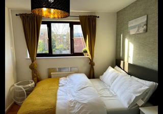London Suburb Borehamwood - Borehamwood - 6