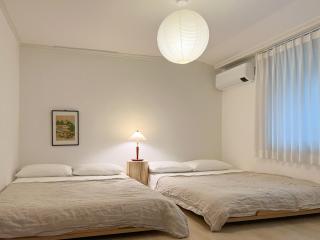 JAJA Haenggung Suwon - Cozy and Fun Stay near Hwaseong Fortress - Netflix, Free Parking, Sleeps 8 - Special Rate Starting from 5-Night Stays - Suwon - 8