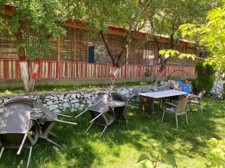 Bhuddah Rock Guest house - 1