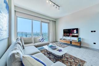 Golf Suites 2BR Luxury Stay in Dubai Hills - 0