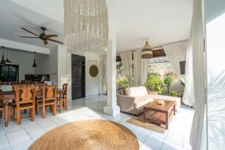 Bimantara Tropical Villa 3 bedroom - Managed by HARSITA VILLA MANAGEMENT - Seminyak - 8