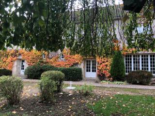 Gite chez mary au domaine du château de ragny - - 3
