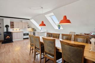 Holiday Apartment With Sea View, Near The Beach - - 4