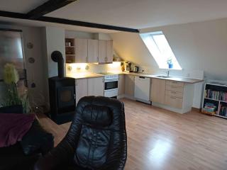 Holiday Apartment With Sea View, Near The Beach - - 1