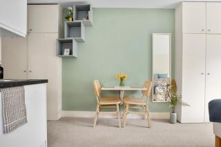 Stylish Private Room and Ensuite Near The Oval - Londra - 4