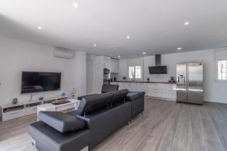 Goldhome - Casa 4 habitaciones, piscina privada climatizada - 6