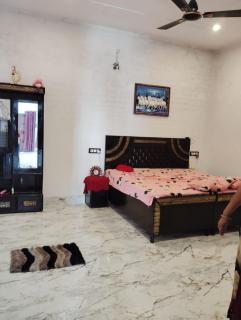 Sourabh Homestay - - 4