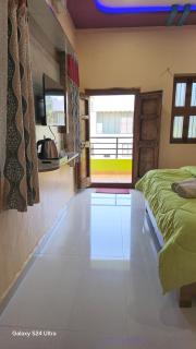 Abhi Homestay Hampi - 2