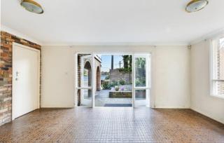 Charming 3 Bedroom BayFront Retreat Family Friendly with Private Parking and Stunning Views - Sydney - 9