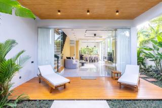 Aura Umalas - Futuristic 2BR Rooftop Villa with Green Views - Kerobokan - 4