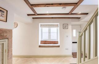 Cosy Cromford village cottage - 4