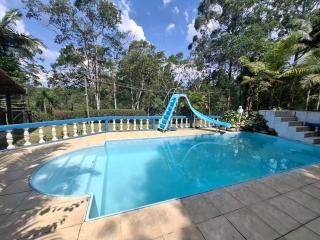 Sitio com piscina, campo de futebol e lagos LT0015 - 6