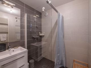 Chamonix : Appartement moderne 4 pers, proche gare et pistes, avec WiFi et parking - FR-1-343-255 - Chamonix - 3