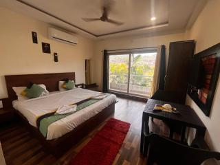 Paradise Inn Resort - Panchgani - 3
