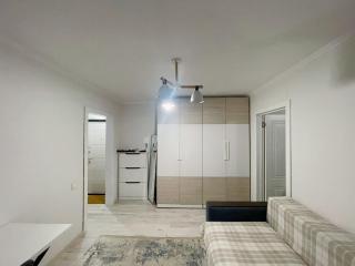 Almaty WHITE Apartments - Almaty - 3
