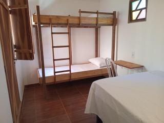 Quarto para 4 a 900 metros da Vila do Capão ll - Vale do Capão - 2