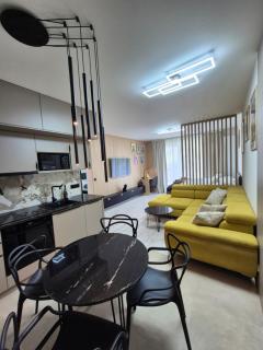 Alfa Apartment with private garden and free garage parking - Košice - 0