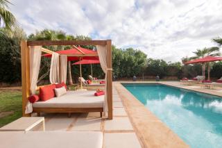 Luxury 5-Suite Villa with Heated Pool, Steam Room & Games - Marrakech - 4