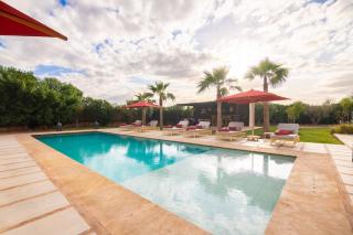 Luxury 5-Suite Villa with Heated Pool, Steam Room & Games - Marrakech - 7